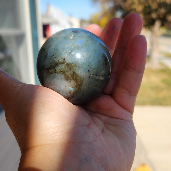 Labradorite Sphere - Picture 5 of 6
